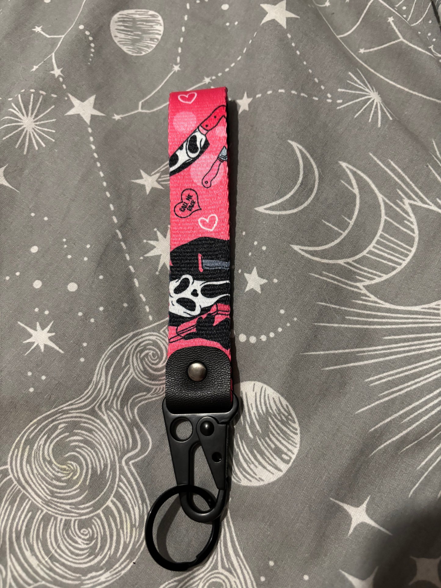 Metal clasp keychain