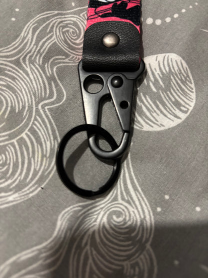 Metal clasp keychain