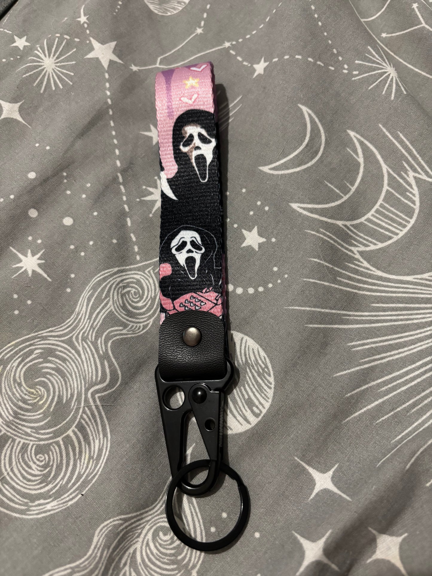 Metal clasp keychain