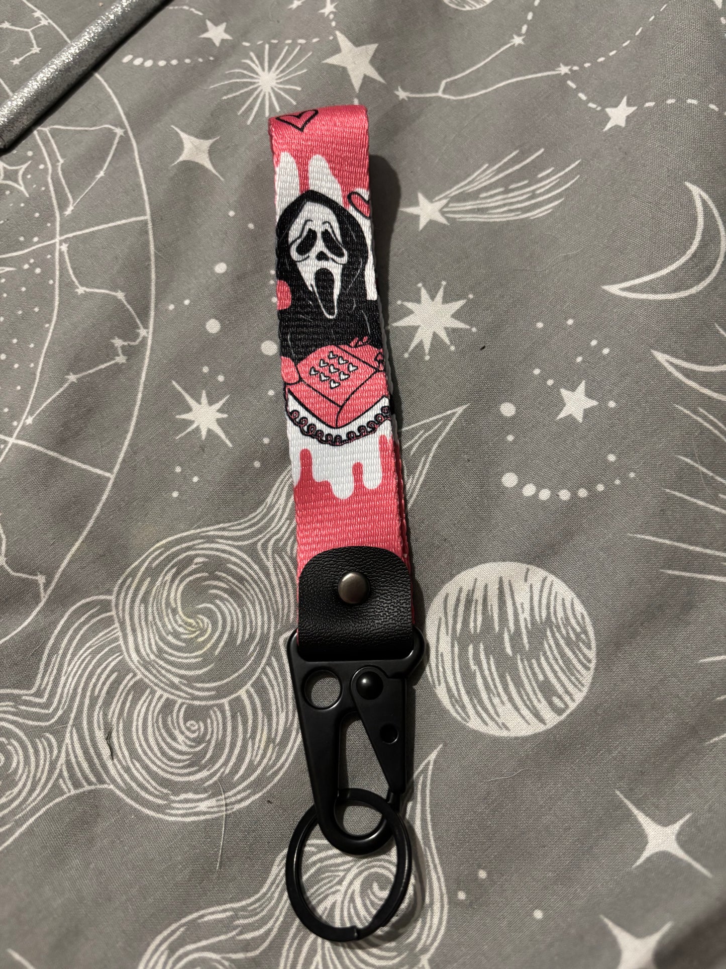 Metal clasp keychain